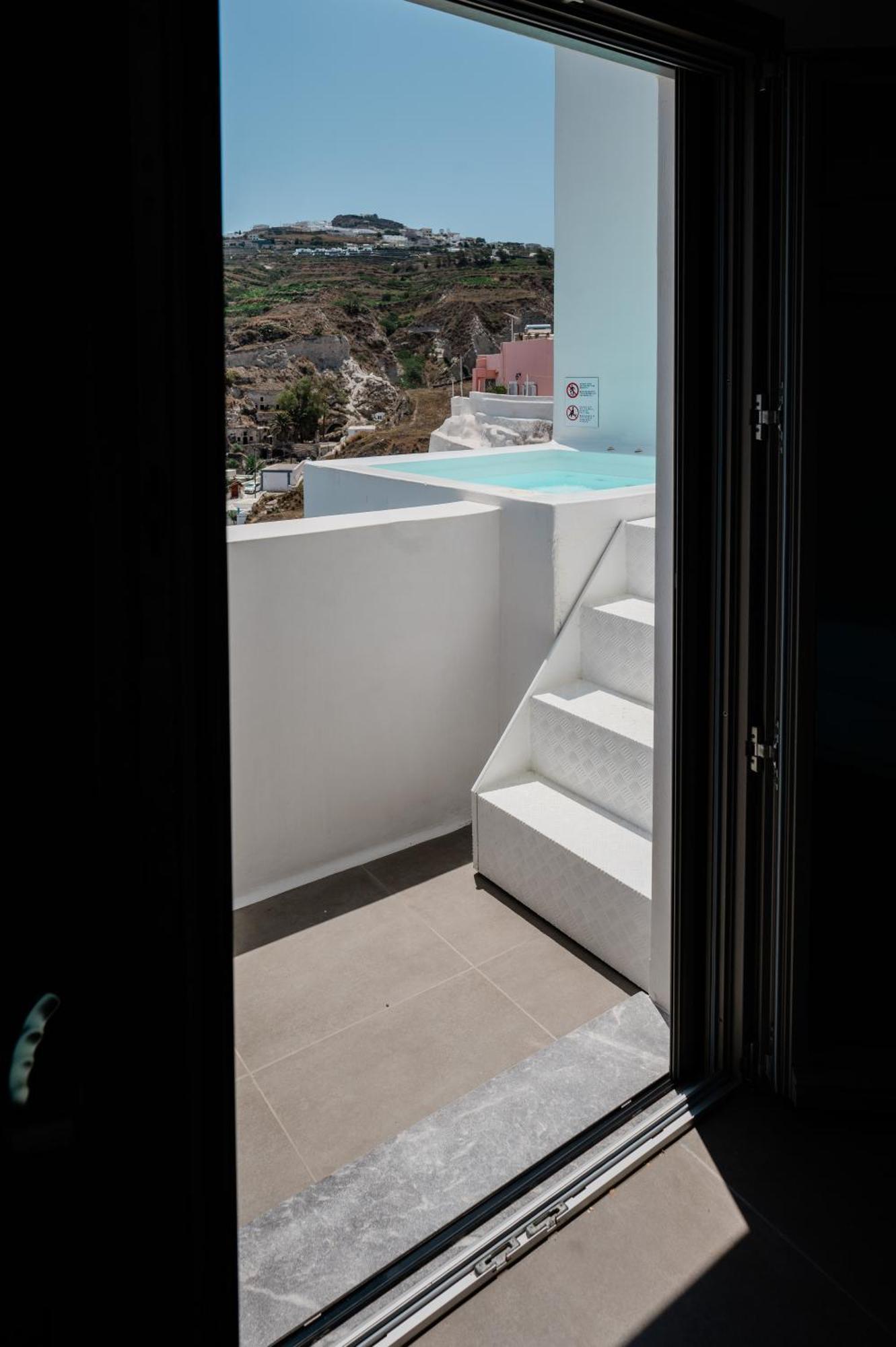 Amphitrite Suites Santorini Vóthon Eksteriør billede